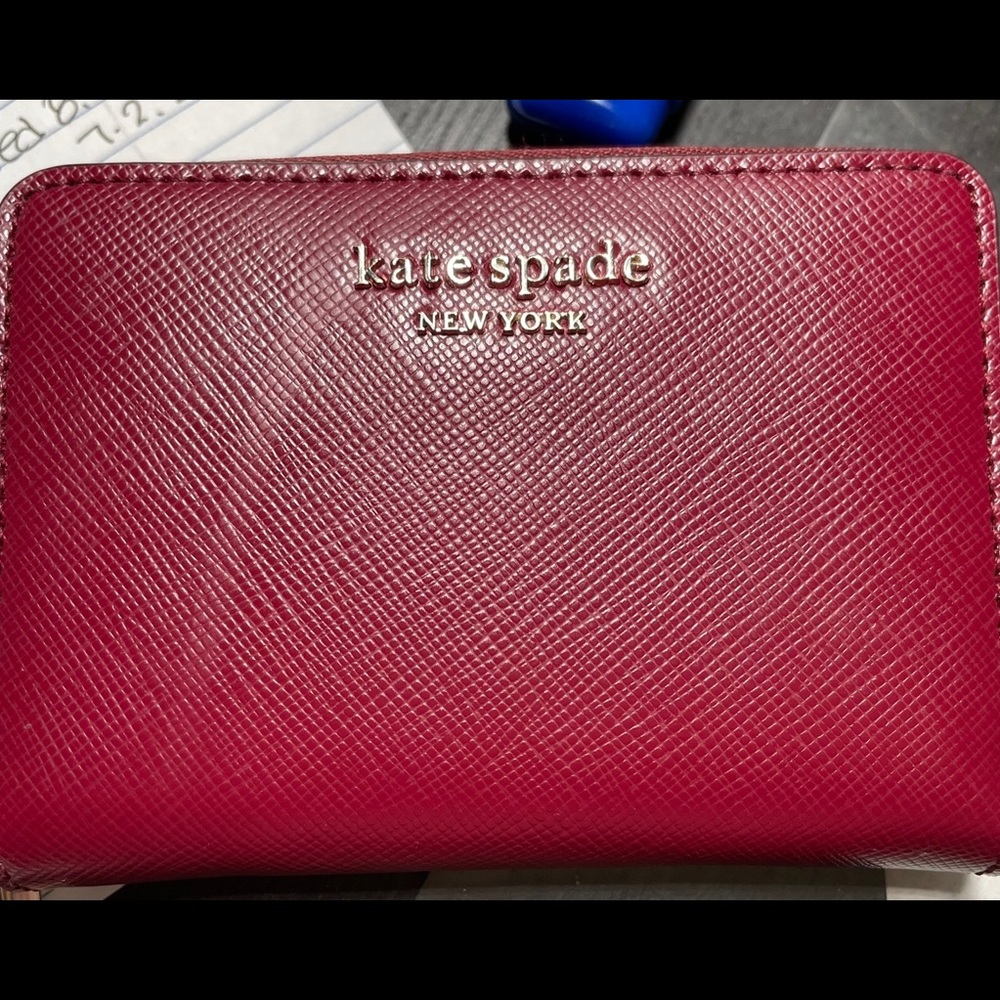 Kate Spade Red Spencer Zip cardholder
